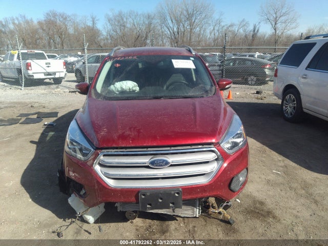 1FMCU0J94KUC22191 Ford Escape Titanium