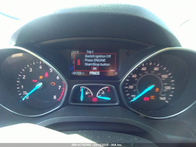 1FMCU0J94KUC22191 Ford Escape Titanium