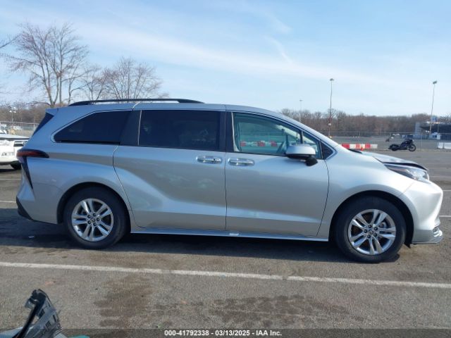 5TDJSKFC5PS106883 Toyota SIENNA XLE