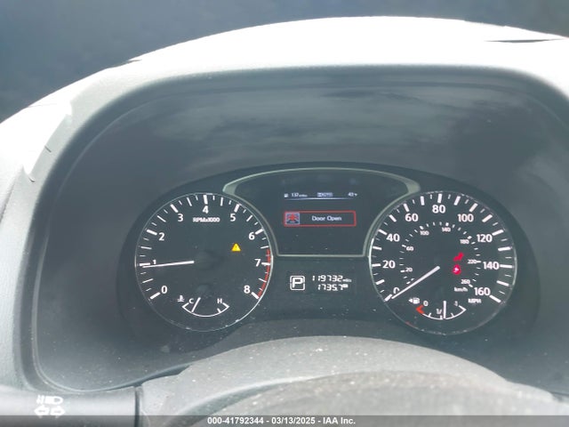 5N1AR2MM3EC687267 Nissan Pathfinder Sv