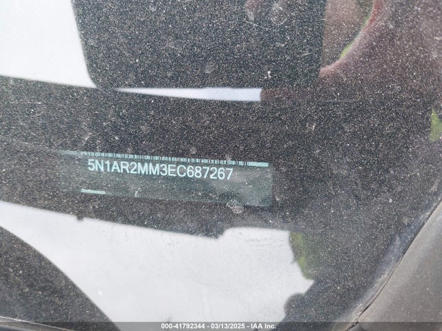 5N1AR2MM3EC687267 Nissan Pathfinder Sv
