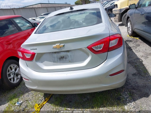 1G1BC5SM9H7266013 Chevrolet Cruze Ls Auto