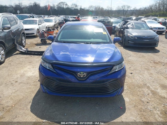 4T1B11HK2JU523768 Toyota CAMRY LE