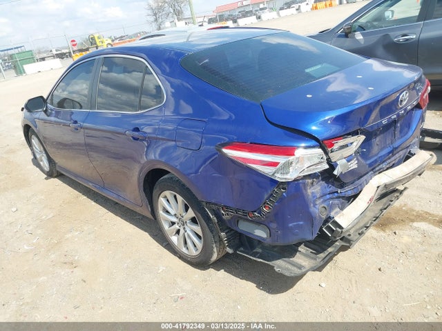 4T1B11HK2JU523768 Toyota CAMRY LE