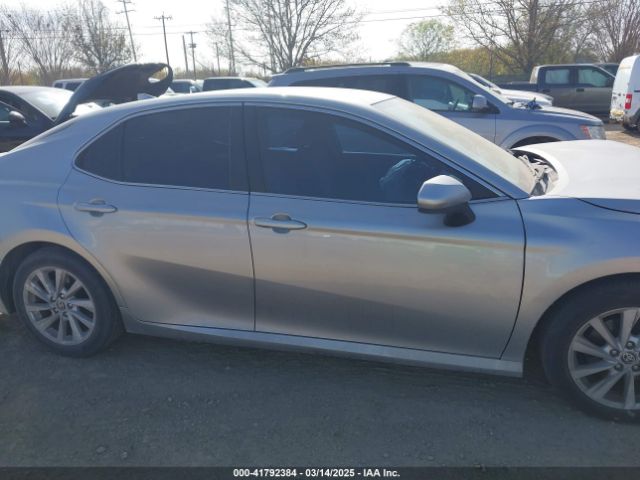 4T1C11AKXNU629213 Toyota CAMRY LE