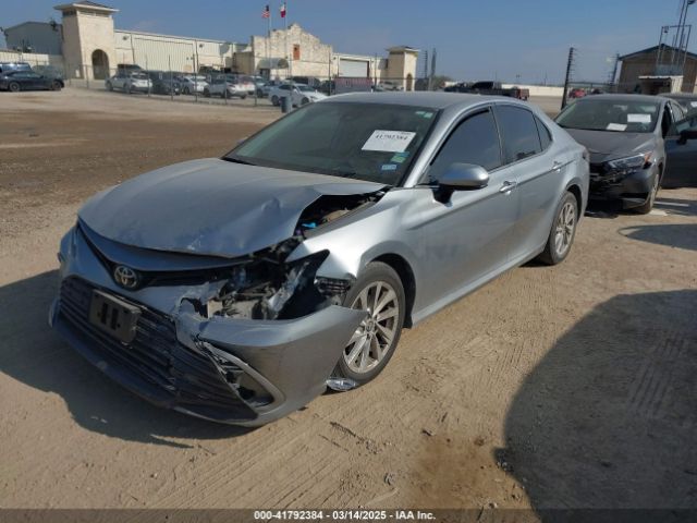 4T1C11AKXNU629213 Toyota CAMRY LE