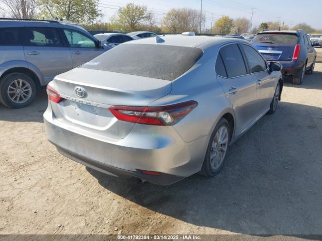 4T1C11AKXNU629213 Toyota CAMRY LE