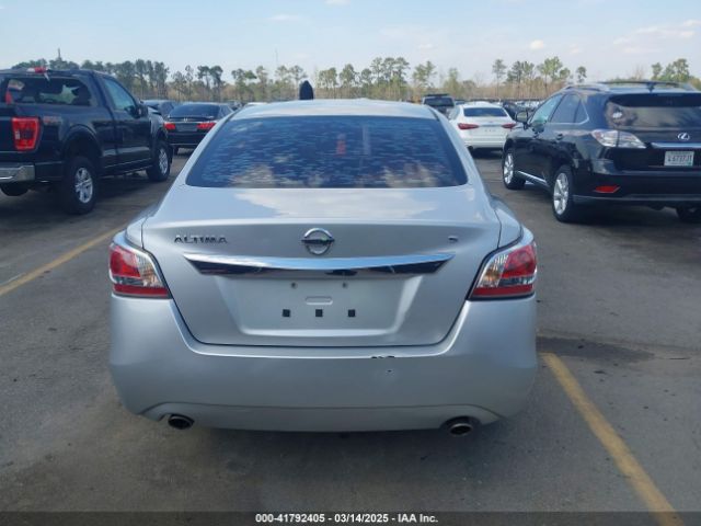 1N4AL3AP0FC175337 Nissan Altima 2.5 S