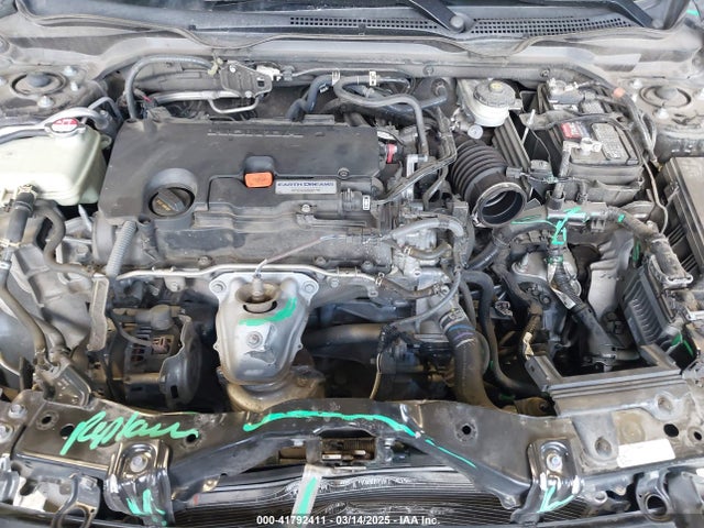 19XFC2F52GE218572 Honda Civic Lx