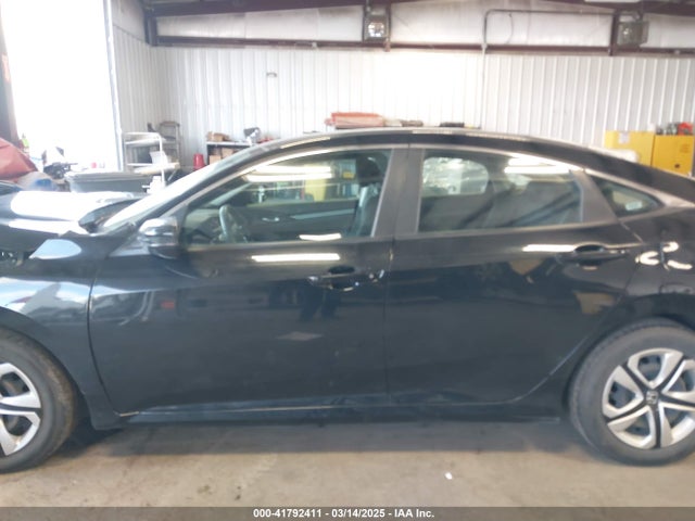 19XFC2F52GE218572 Honda Civic Lx