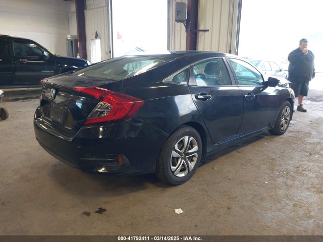 19XFC2F52GE218572 Honda Civic Lx