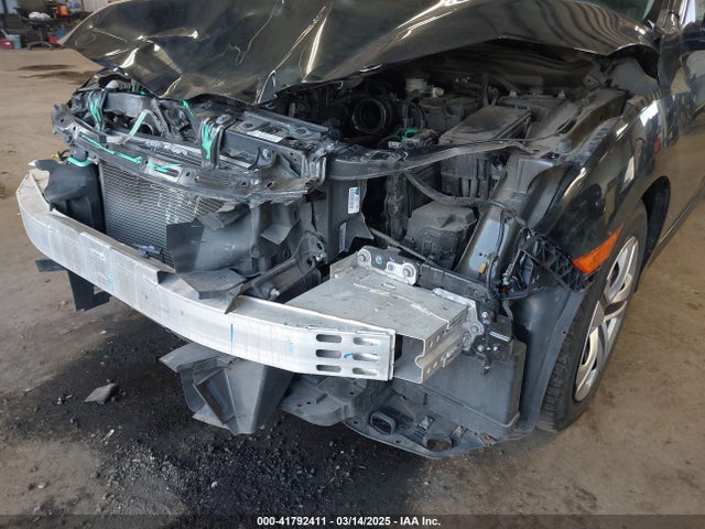 19XFC2F52GE218572 Honda Civic Lx