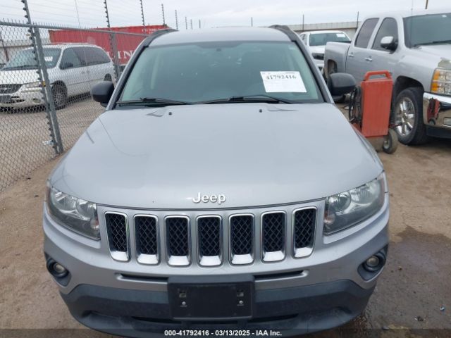 1C4NJDBB8GD780146 Jeep Compass Sport