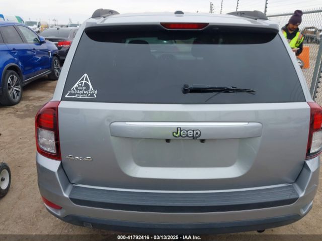 1C4NJDBB8GD780146 Jeep Compass Sport