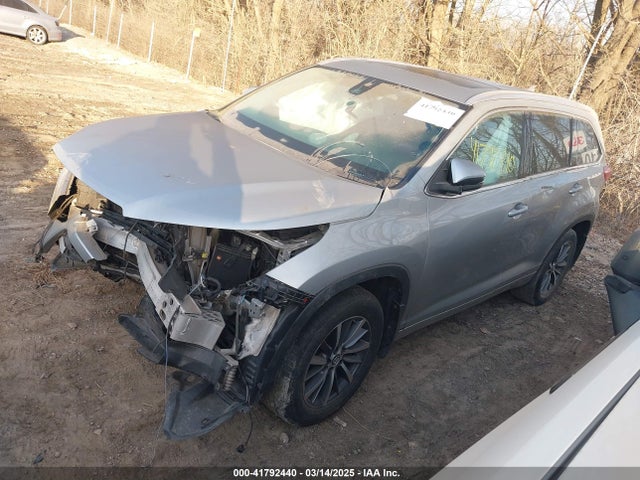 5TDJZRFH0HS382194 Toyota Highlander Xle