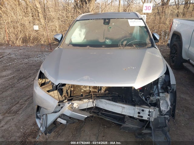 5TDJZRFH0HS382194 Toyota Highlander Xle