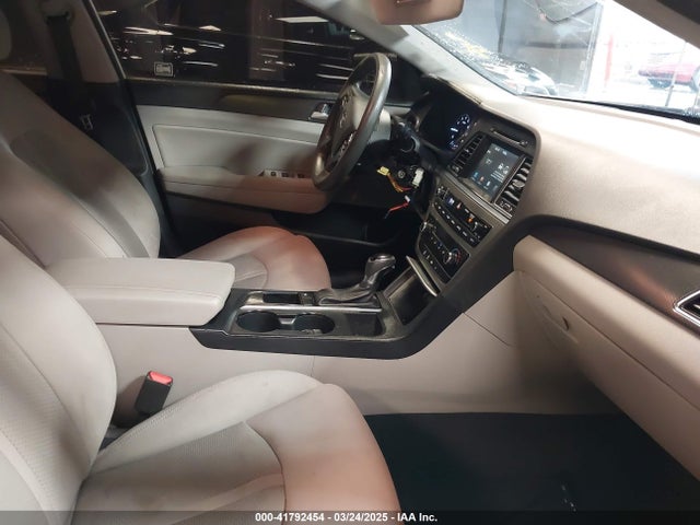 5NPE34AF2HH481598 Hyundai Sonata Sport