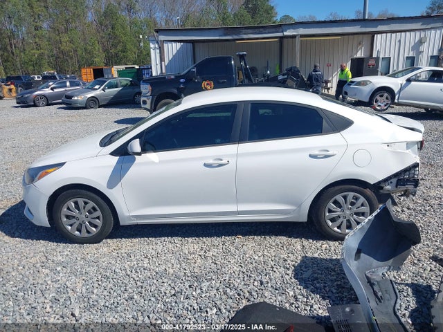 3KPC24A30KE049717 Hyundai ACCENT SE