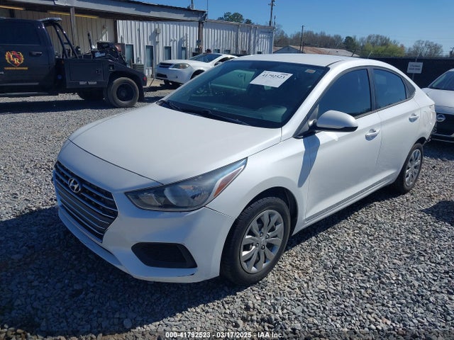 3KPC24A30KE049717 Hyundai ACCENT SE