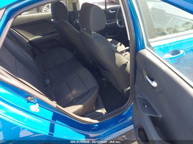 3KPA24AD7ME430595 KIA RIO S