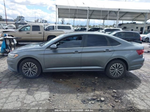 3VWC57BU8KM219678 Volkswagen Jetta 1.4t R-line/1.4t S/1.4t Se
