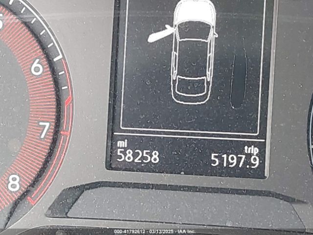 3VWC57BU8KM219678 Volkswagen Jetta 1.4t R-line/1.4t S/1.4t Se