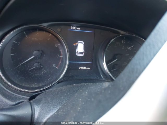 KNMAT2MV7JP611584 Nissan ROGUE SV
