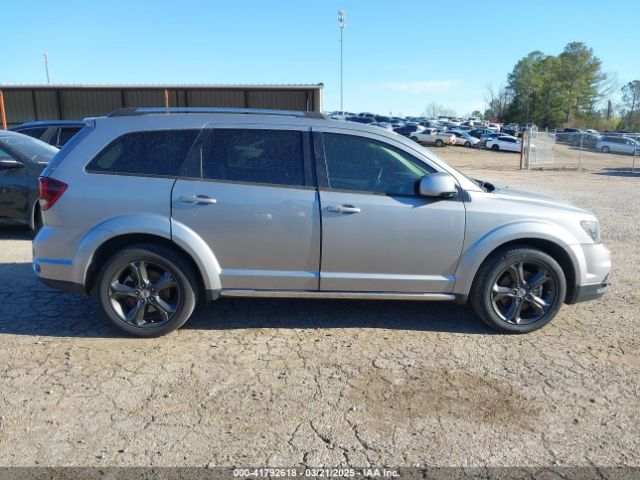 3C4PDCGG6KT841317 Dodge Journey Crossroad
