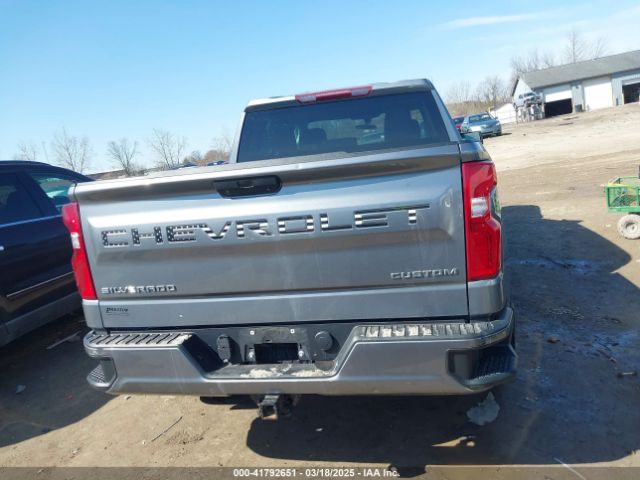 1GCPYBEK8MZ200350 Chevrolet Silverado 1500 4wd  Short Bed Custom