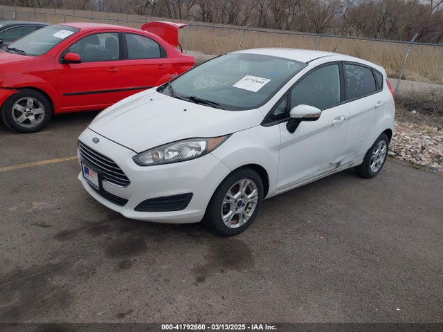 Ford 2015 2015 3FADP4EJ7FM105586 Image 2