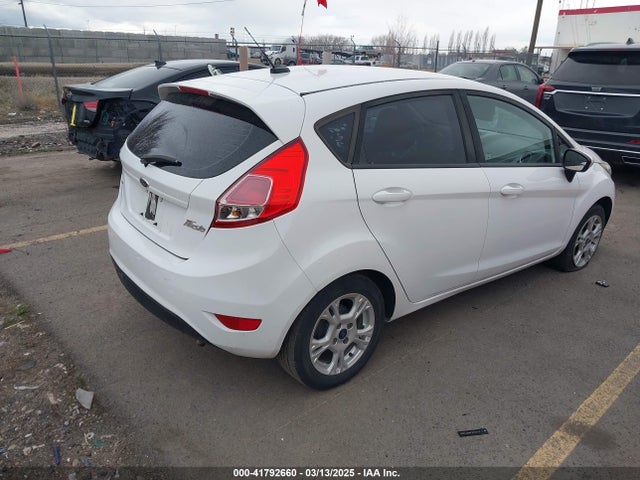 Ford 2015 2015 3FADP4EJ7FM105586 Image 4