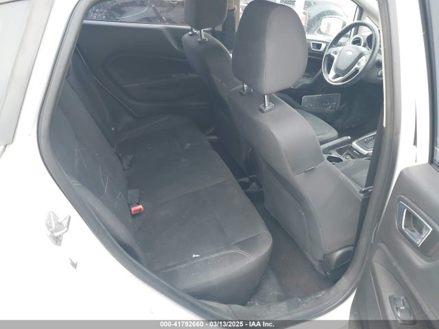 Ford 2015 2015 3FADP4EJ7FM105586 Image 8