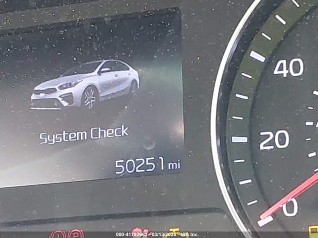 3KPF24AD3ME382227 KIA Forte Lxs