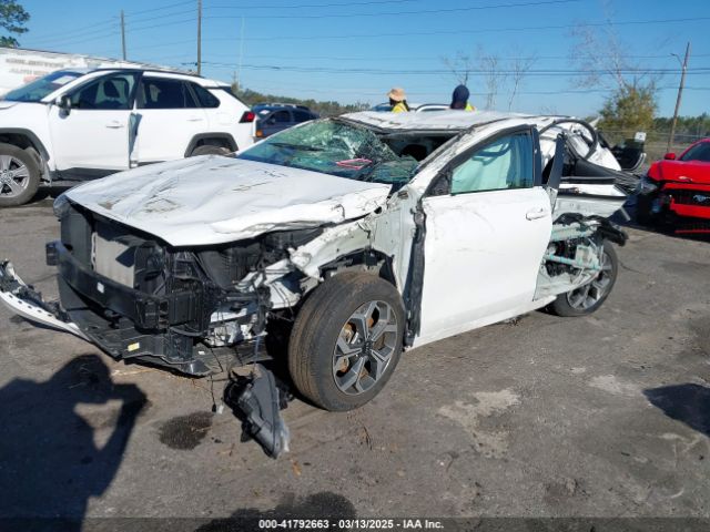 3KPF24AD3ME382227 KIA Forte Lxs