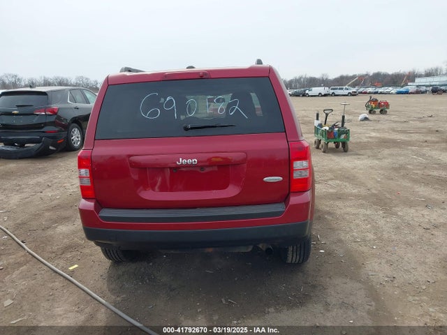Jeep Patriot Latitude 2014 1C4NJPFA0ED690182 Image 16