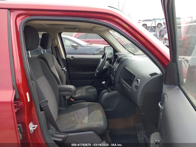 Jeep Patriot Latitude 2014 1C4NJPFA0ED690182 Image 5