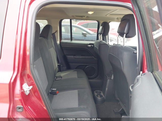 Jeep Patriot Latitude 2014 1C4NJPFA0ED690182 Image 8