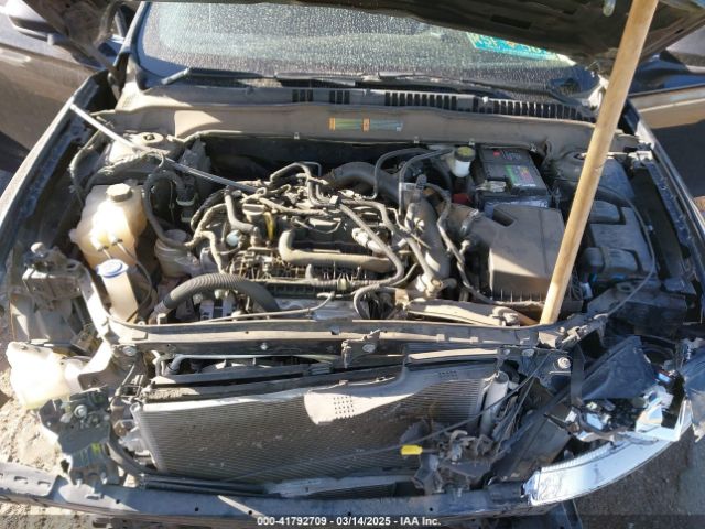 3FA6P0HD2KR199428 Ford 2019