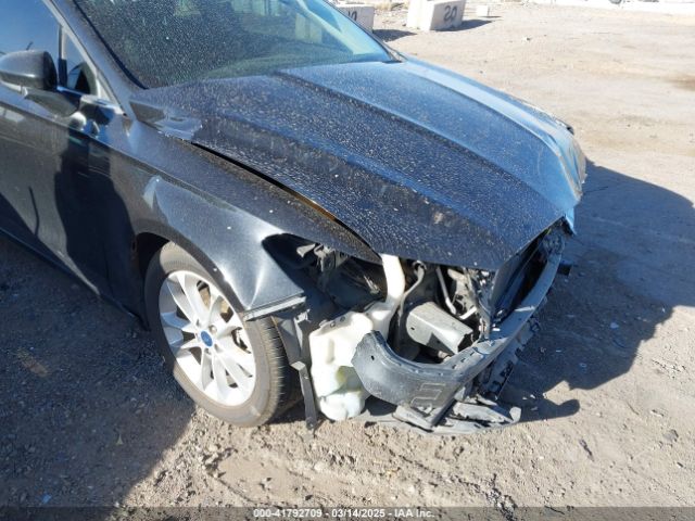 3FA6P0HD2KR199428 Ford 2019