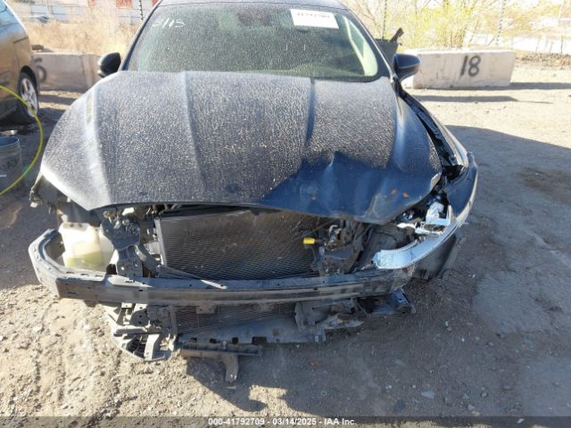 3FA6P0HD2KR199428 Ford 2019