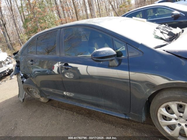 JTDEPRAE1LJ105449 Toyota COROLLA LE