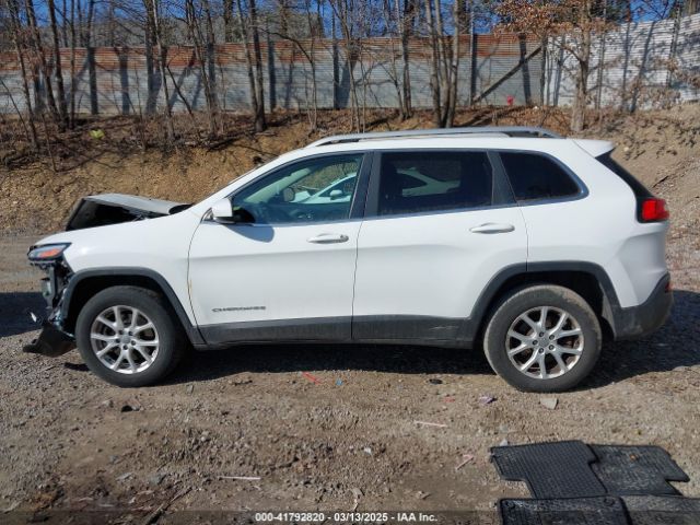 1C4PJMCS7FW503594 Jeep Cherokee Latitude