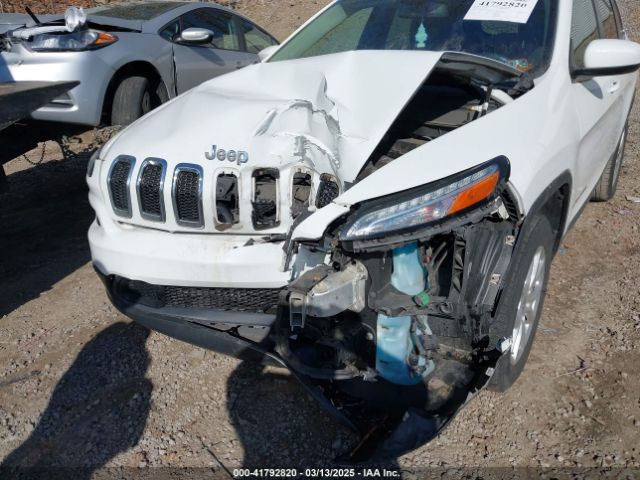 1C4PJMCS7FW503594 Jeep Cherokee Latitude