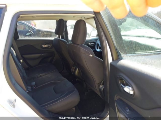 1C4PJMCS7FW503594 Jeep Cherokee Latitude