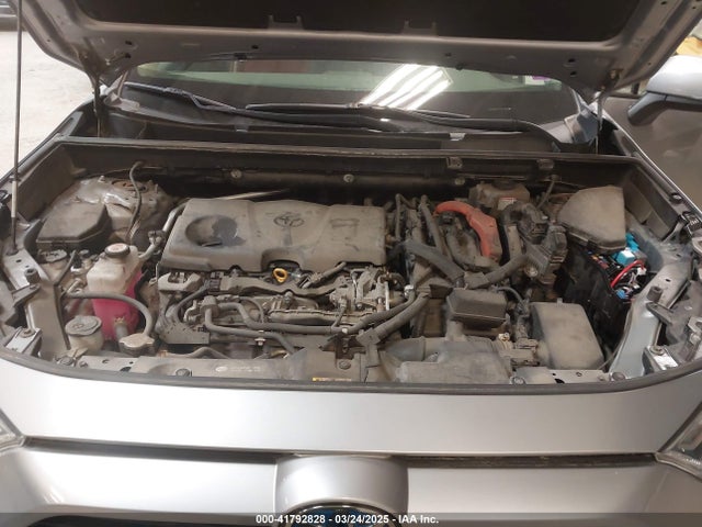 JTMRWRFV5KD509865 Toyota Rav4 Hybrid Xle