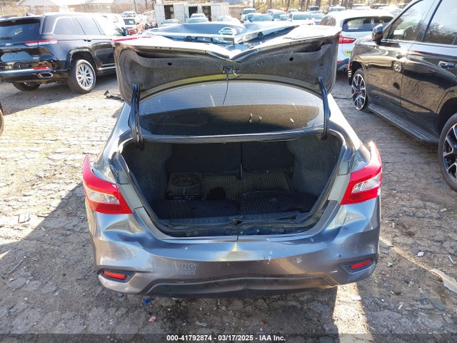 3N1AB7AP2JL631665 Nissan SENTRA SV