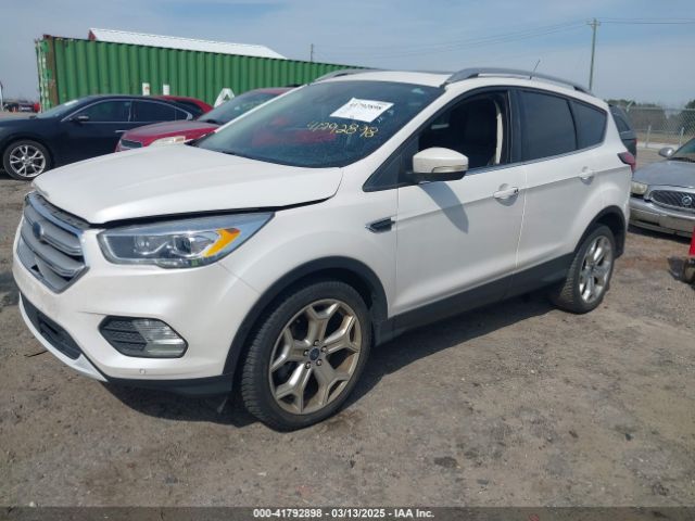 1FMCU0J99KUB62389 Ford Escape Titanium