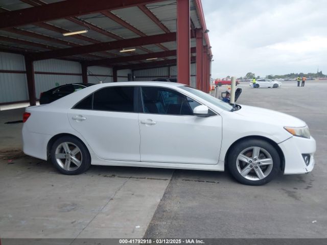 4T1BF1FK9EU851425 Toyota CAMRY SE