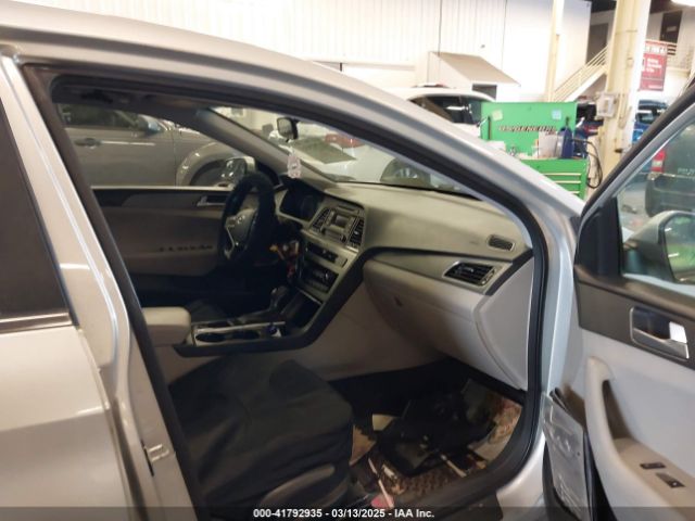 5NPE24AFXFH048756 Hyundai SONATA SE