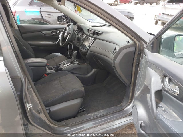 5N1AT2MV5JC714196 Nissan ROGUE SV